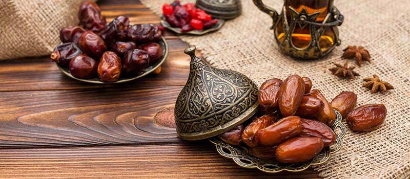 خرما جز کدام گروه غذایی است